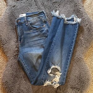 Pistola Distressed Skinny Jeans